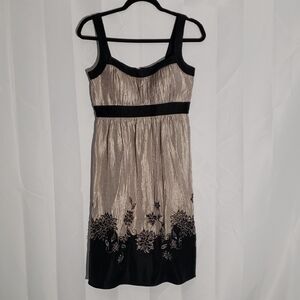 Black and Gold Women's Party Cocktail Dress Size XS Floral Beaded Pointsettia